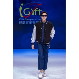 設計痞帥內搭襯衫牛仔外套     訂製男生痞帥休閒襯衫美式復古牛仔外套      訂製潮流時尚拼色棒球褸外套     簡約夾克   牛仔褲  Z375 設計痞帥內搭襯衫牛仔外套     訂製男生痞帥休閒襯衫美式復古牛仔外套      訂製潮流時尚拼色棒球褸外套     簡約夾克   牛仔褲  Z375